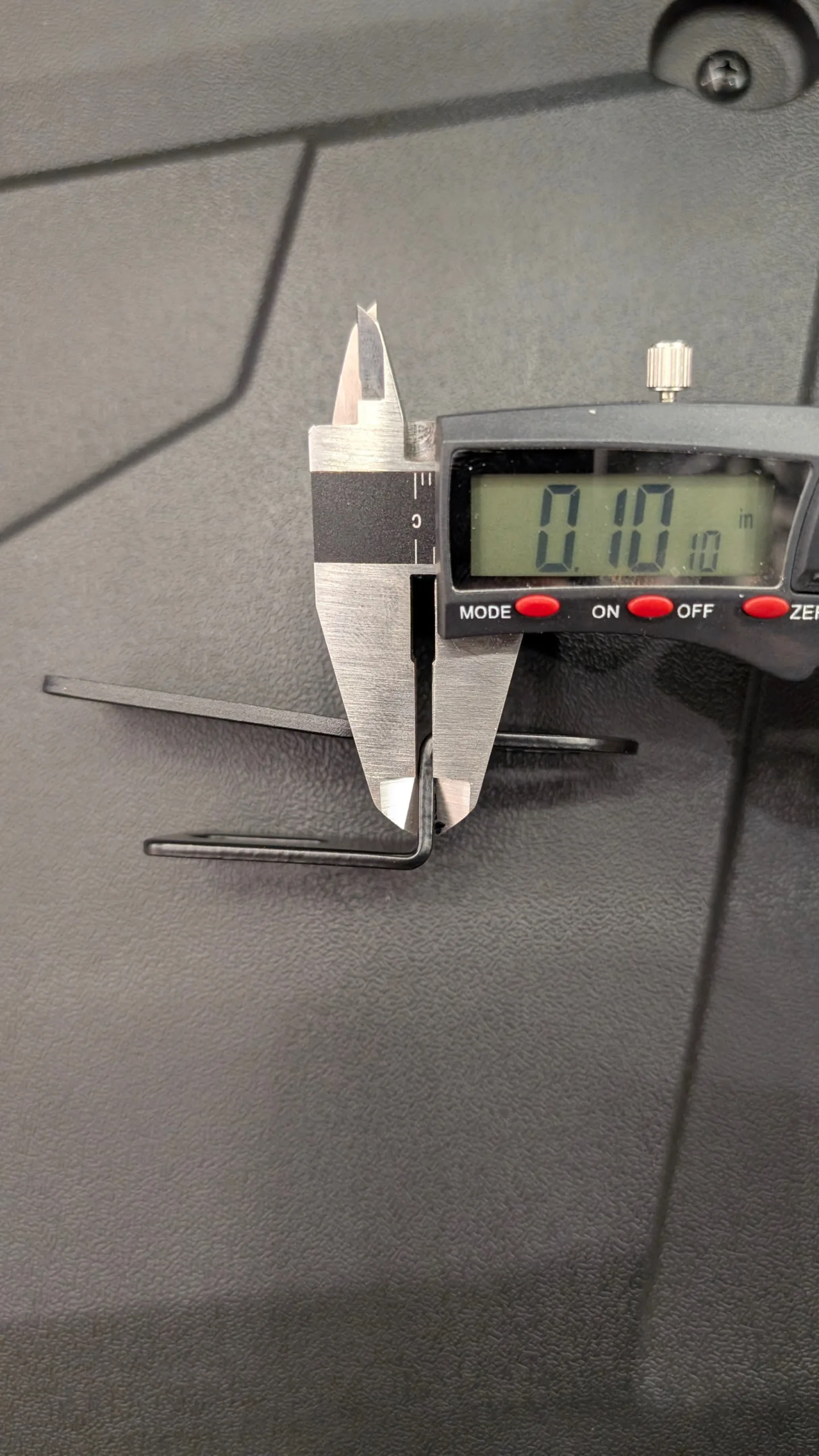 caliper measurement of pod light mount from competitor to dirtbag brands