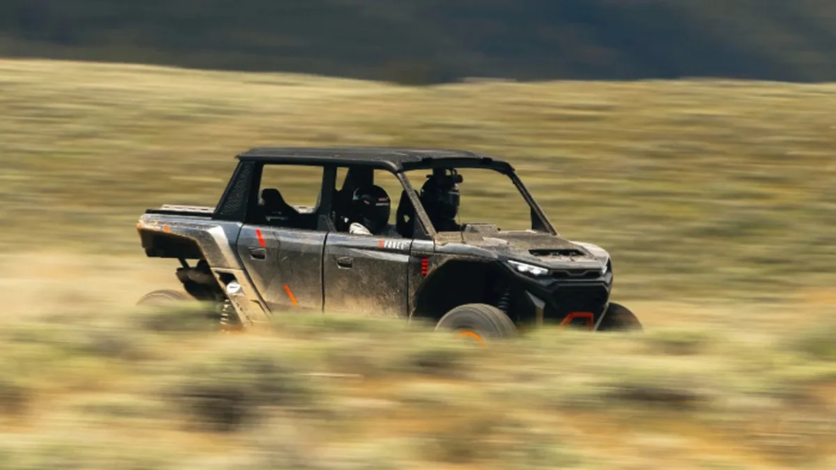 2027 CF Moto XForce X10 4 lugares