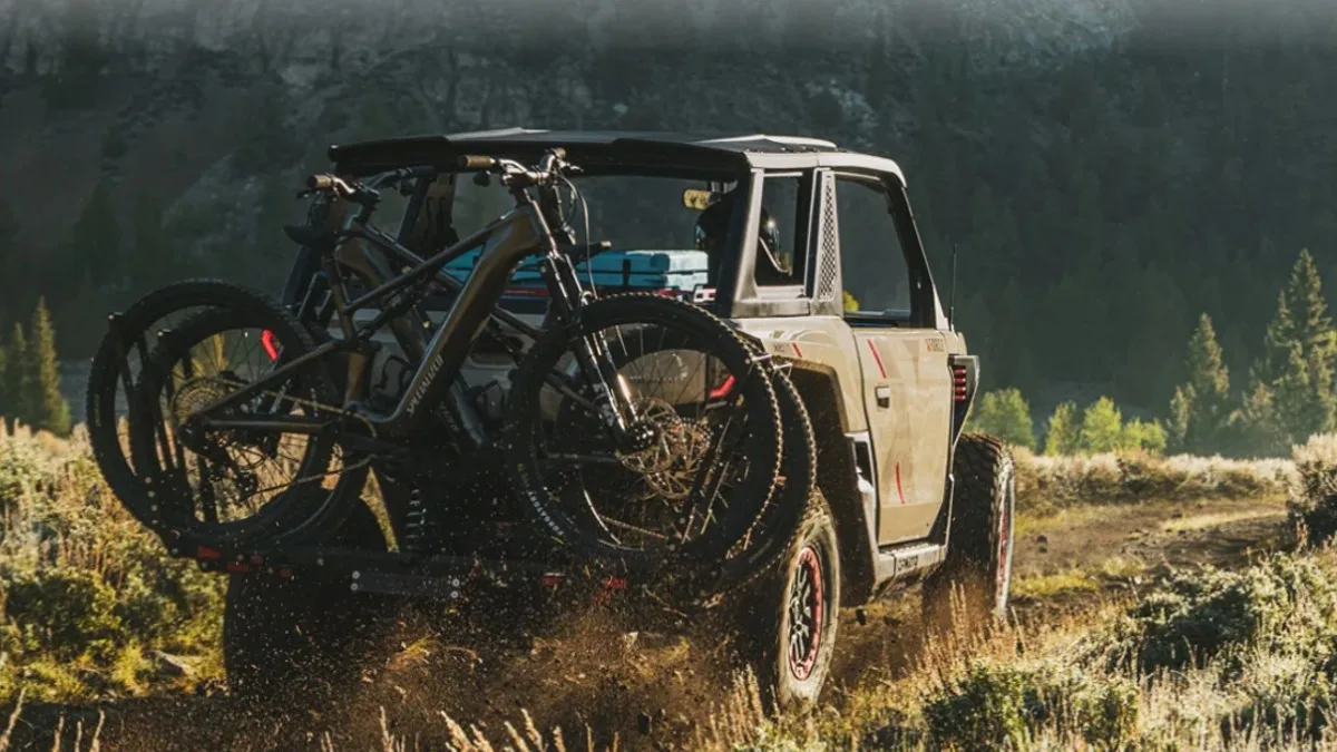 2027 CF Moto X10 XForce com suporte para bicicletas