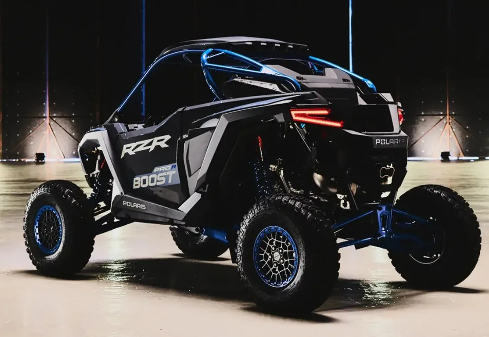 Perfil lateral y trasero del Polaris RZR Pro R Boost 2027